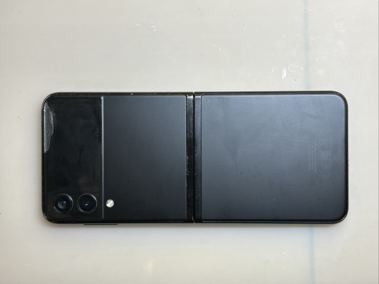 Samsung Z Flip 3 – Beázott készülék javítása